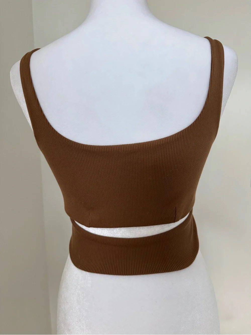 ALO Yoga ribbed sports